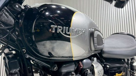 Triumph Street 900 2018 ONLY 7K LONG MOT MODERN RETRO 900CC 40