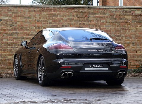 Porsche Panamera Turbo 24