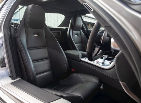 Mercedes-Benz SLS AMG 14