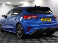 Ford Focus ST-LINE X 22