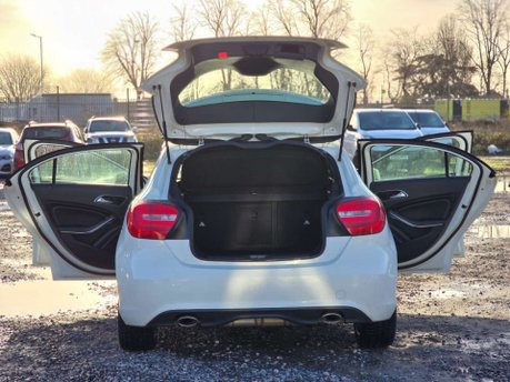 Mercedes-Benz A Class 2.1 A200d Sport Hatchback 5dr Diesel 7G-DCT Euro 6 (s/s) (136 ps) 52