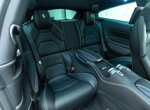 Ferrari GTC4 Lusso V12 17