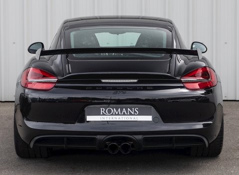 Porsche Cayman GT4 (718) 5