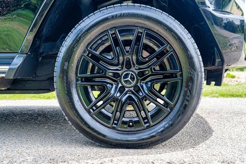 Mercedes-Benz G Series G580 AMG Line Premium Plus 6