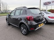 Dacia Sandero Stepway 0.9 LAUREATE TCE 7