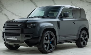 Land Rover Defender 90 V8 CARPATHIAN EDITION 1