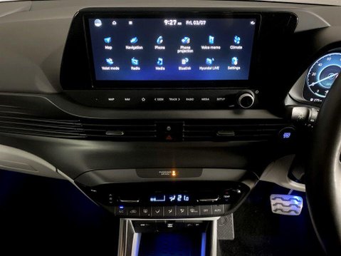 Hyundai BAYON 1.0 T-GDi MHEV Ultimate SUV 5dr Petrol Hybrid DCT Euro 6 (s/s) (120 ps) Air 17