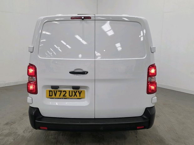 Vauxhall Vivaro Vauxhall Vivaro L2 Diesel 2900 1.5d 100ps Dynamic H1 Van 7