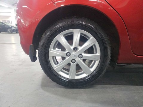 Toyota Yaris 1.3 Yaris T Spirit VVT-i 5dr 27