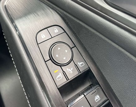 Nissan Qashqai 1.3 Qashqai N-Connecta DiG-T MHEV 5dr 58
