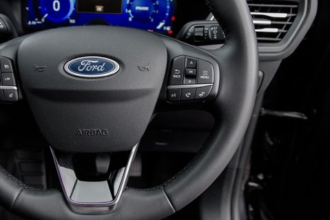 Ford Kuga TITANIUM EDITION 19