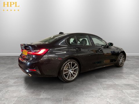 BMW 3 Series 2.0 318i Sport Saloon 4dr Petrol Auto Euro 6 (s/s) (156 ps) 7