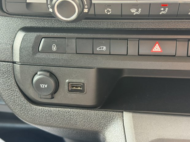 Citroen Dispatch XLWB L3H1 Low Roof Enterprise 1400 Air Con SELECT 33