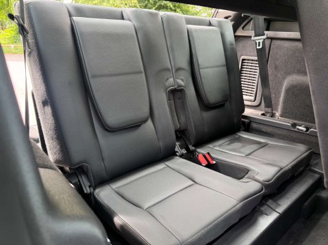 Land Rover Discovery Sport 2.0 Discovery Sport SE Tech TD4 4WD 5dr 27