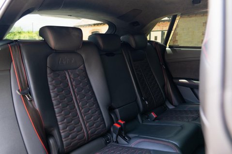 Audi RS Q8 4.0 TFSI V8 Vorsprung Tiptronic quattro Euro 6 (s/s) 5dr 25