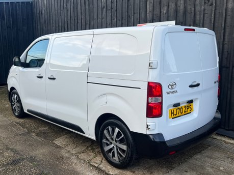 Toyota Proace L1 ICON 17
