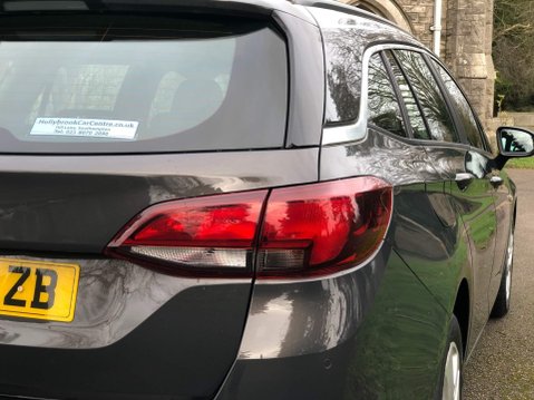 Vauxhall Astra 1.6 CDTi Tech Line Sports Tourer Euro 6 (s/s) 5dr 38