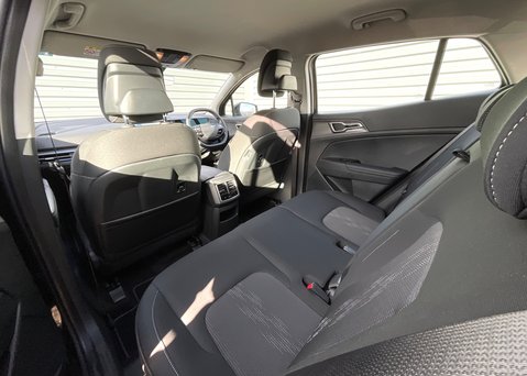 Kia Sportage 1.6 T-GDi HEV Pure 17