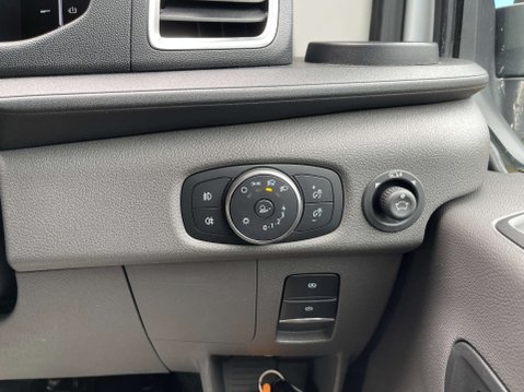 Ford Transit E-Transit 390 Trend L3H2 12