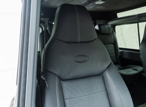 Land Rover Defender 90 XS 11