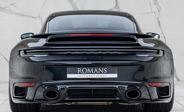 Porsche 911 Turbo S (992) 5