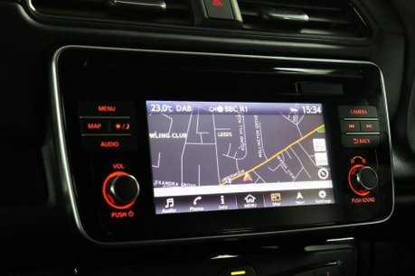 Nissan LEAF LAUNCH EDITION 38