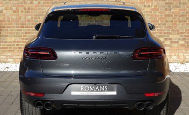 Porsche Macan GTS 11