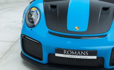 Porsche 911 GT2 RS Weissach (991) 28