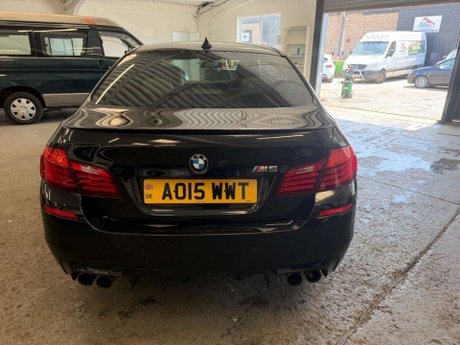 BMW M5 4.4 V8 DCT Euro 6 (s/s) 4dr 6