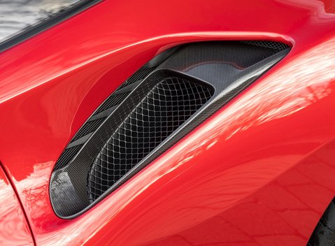 Ferrari 488 Pista 25