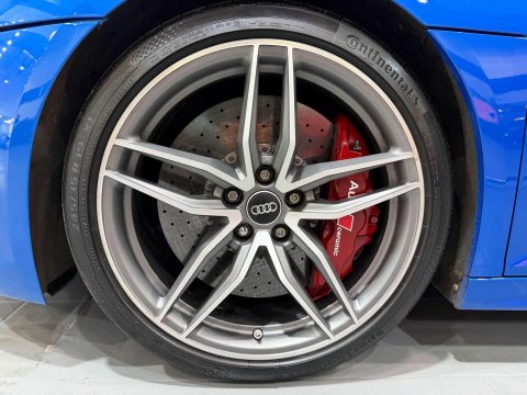 Audi R8 5.2 FSI V10 Plus Coupe 2dr Petrol S Tronic quattro Euro 6 (s/s) (610 ps) 62