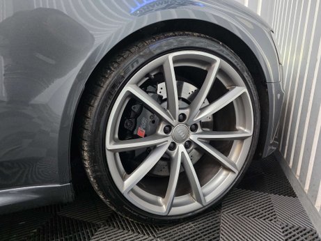 Audi RS4 4.2 FSI V8 Estate 5dr Petrol S Tronic quattro Euro 5 (450 ps) 21