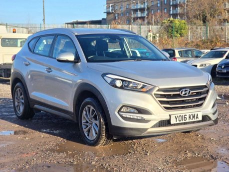 Hyundai TUCSON 1.7 CRDi Blue Drive SE Nav SUV 5dr Diesel DCT Euro 6 (s/s) (141 ps) 5