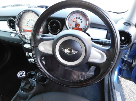 Mini Clubman COOPER 1.6D 5dr 14