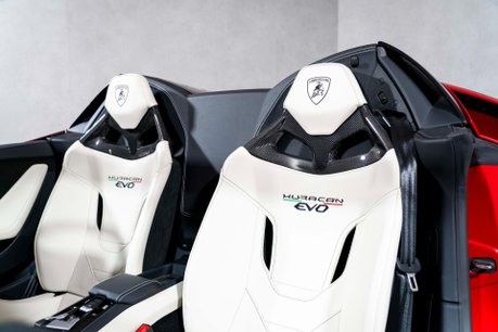 Lamborghini Huracan LP 640-2 EVO SPYDER. NOW SOLD. SIMILAR REQUIRED. PLEASE CALL 01903 254800. 29