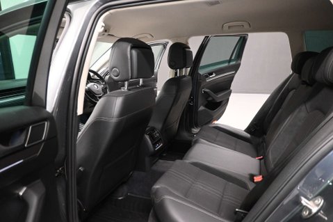 Volkswagen Passat 2.0 Passat Alltrack TDI BlueMotion Technology 4Motion Semi-Auto 4WD 5dr 13