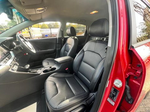 Kia Niro 3 60