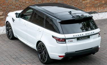 Land Rover Range Rover Sport 3.0 SDV6 HSE Dynamic 9