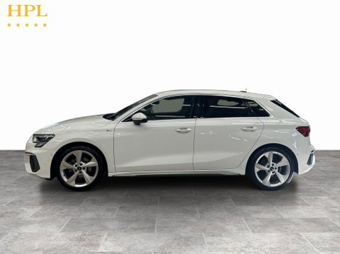 Audi A3 1.5 TFSI 35 S line Sportback 5dr Petrol S Tronic Euro 6 (s/s) (150 ps) Air 4