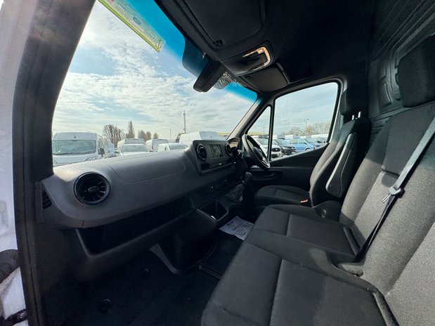 Mercedes-Benz Sprinter LWB L3H2 High Roof Progressive 315 Camera Sensors EURO 6 SELECT 12