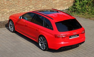 Audi RS4 Avant 16