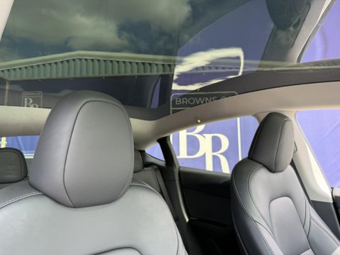 Tesla Model Y (Dual Motor) Long Range SUV 5dr Electric Auto 4WDE (384 bhp) 46