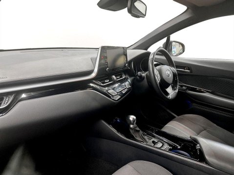 Toyota C-HR 1.8 VVT-h GR SPORT SUV 5dr Petrol Hybrid CVT Euro 6 (s/s) (122 ps) 15