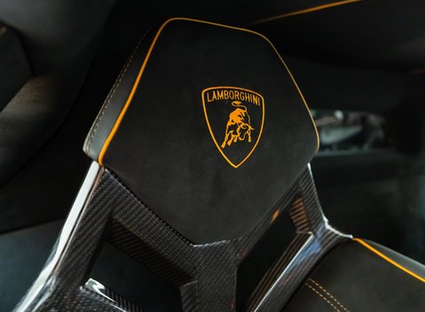 Lamborghini Aventador SV LP 750-4 18