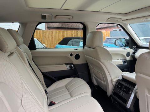 Land Rover Range Rover Sport SDV6 HSE DYNAMIC 27