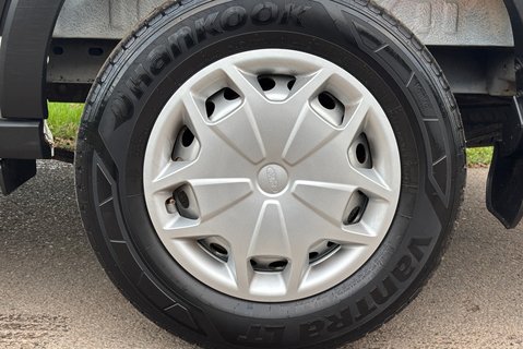 Ford Transit 350 L2 H3 130 ps Workshop Van with Air Con 33