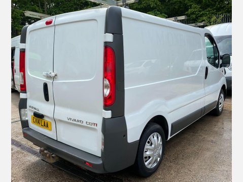 Vauxhall Vivaro 2.0 2700 CDTi FWD L1 4dr 8