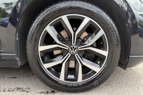 Volkswagen Passat SEL TSI EVO DSG - ONE OWNER - VAT QUALIFYING  58