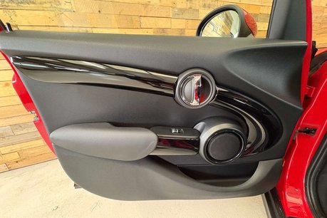 Mini Hatch 1.5 Cooper Hatchback 5dr Petrol Manual Euro 6 (s/s) (136 ps) 65