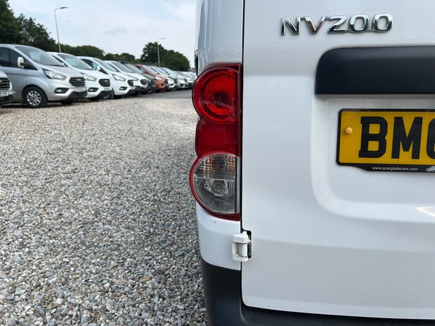 Nissan NV200 Crew Cab SWB L1H1 Low Roof Acenta Air Con EURO 6 NO VAT 22